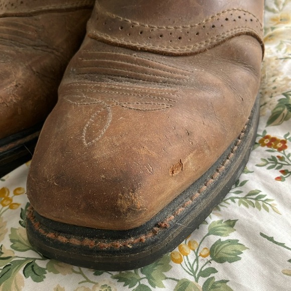 Ariat Brown Cowboy Western Boots Distressed Leather - Picture 6 of 7